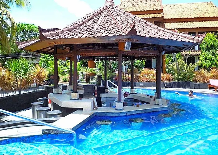 Club 4*